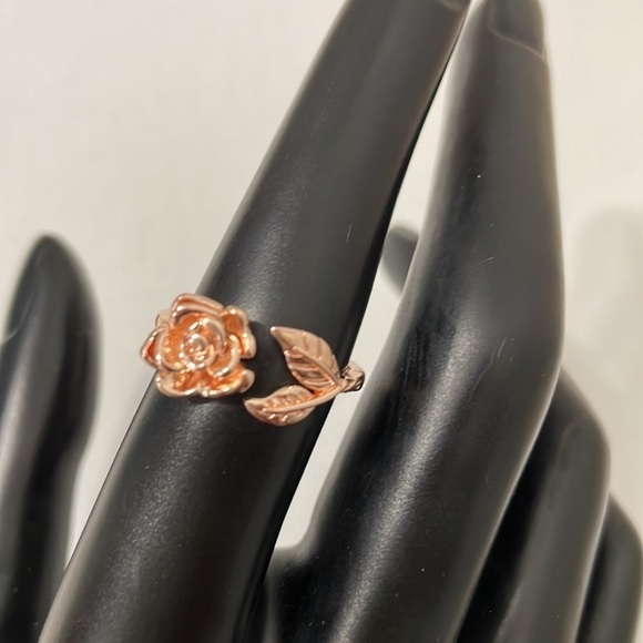 Dainty Rose Flower Rose Gold Ring - Picture 10 of 14